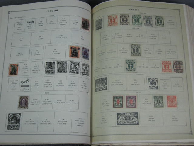 Scott International Postage Stamp Albums Part I + II NR 23