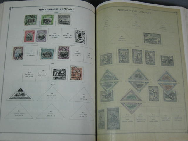 Scott International Postage Stamp Albums Part I + II NR 55
