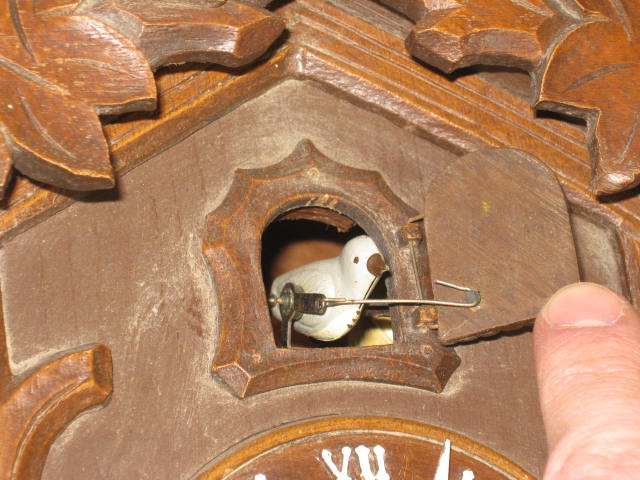Vtg Lux Cuckoo Clock W/Weights +Pendulum Waterbury Conn 2
