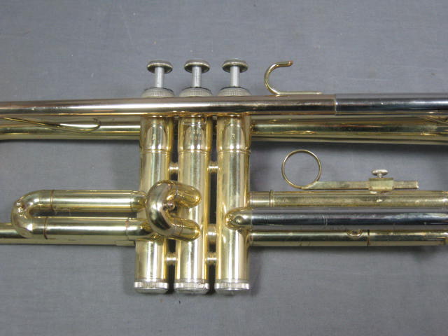 Yamaha YTR-2320 Student Trumpet W/ 7C Mouthpiece + Case 5