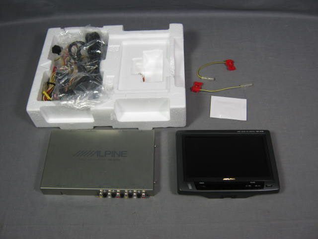 Alpine TME-M750A 6.5" Wide Car LCD Color Monitor Demo 1