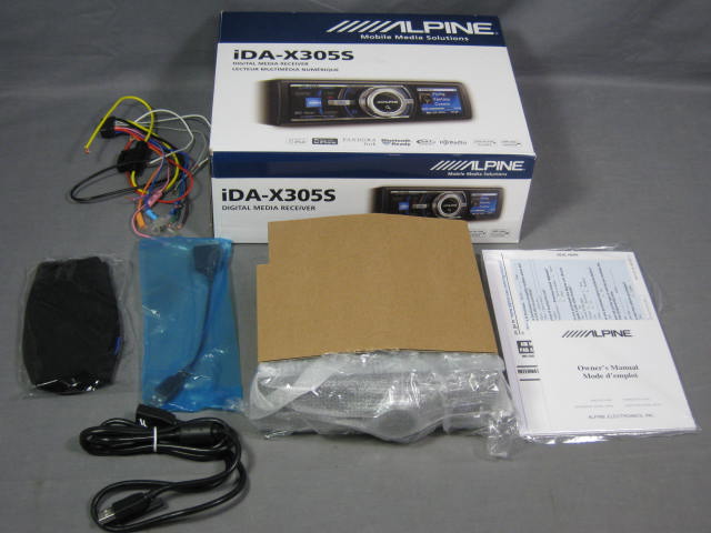 NEW Alpine iDA-X305S iPod/SAT/HD Digital Media Receiver