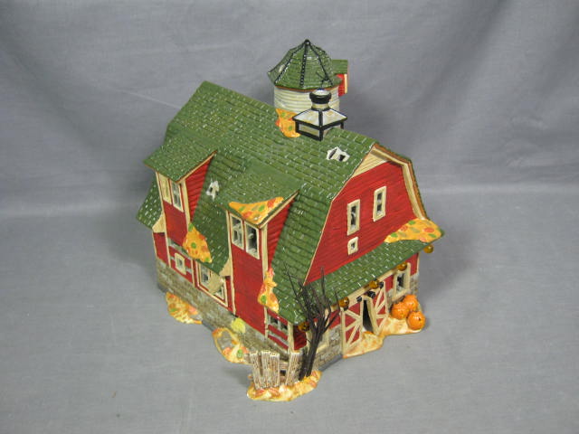 Dept 56 Snow Village Halloween Haunted Barn W/ Box NR! 2