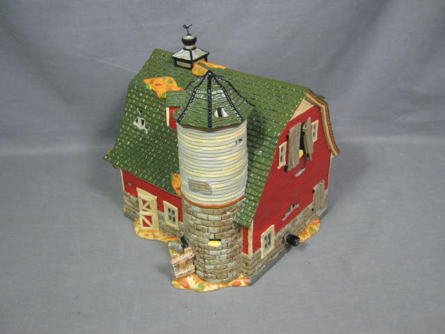 Dept 56 Snow Village Halloween Haunted Barn W/ Box NR! 4