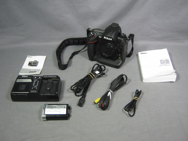 Nikon D3 Digital SLR Camera Body MH-22 Battery Charger+