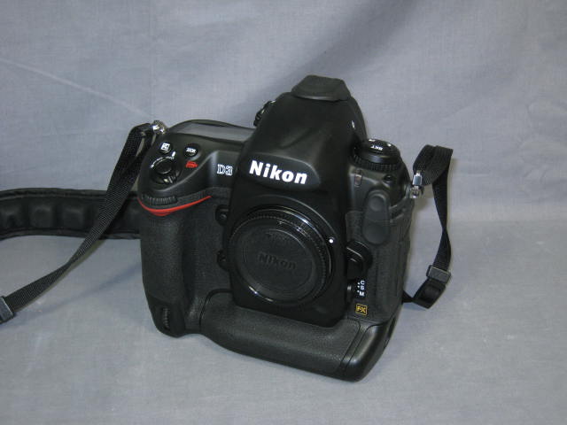 Nikon D3 Digital SLR Camera Body MH-22 Battery Charger+ 1