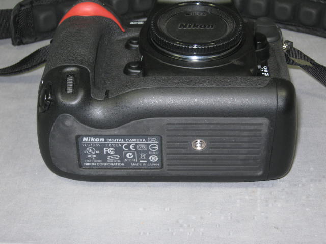 Nikon D3 Digital SLR Camera Body MH-22 Battery Charger+ 9