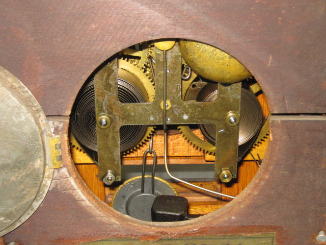 Antique Ingraham Wooden 8 Day Mantle Mantel Shelf Clock 7