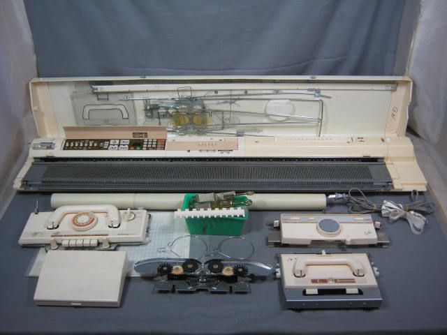 Brother Knitking Compuknit KH-910 Knitting Machine + NR