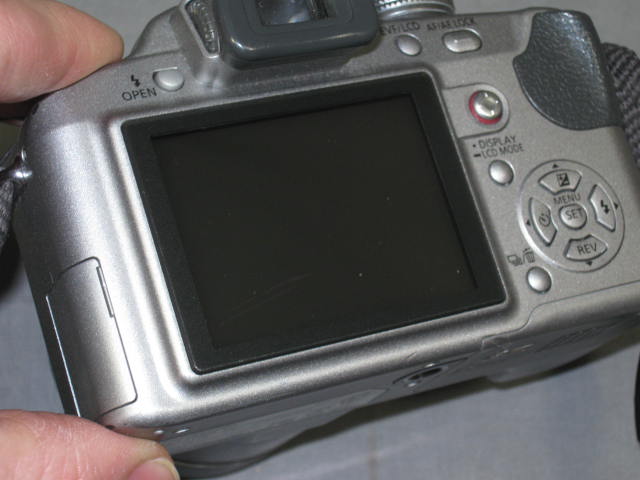 Panasonic Lumix DMC-FZ18 8.1MP Digital Camera 4GB Card 3
