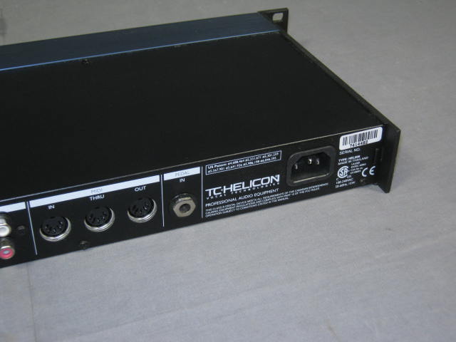 TC-Helicon Voiceworks Vocal Harmony Effects Processor 6