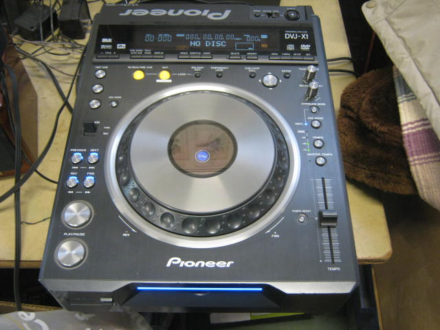 Pioneer DVJ-X1 Pro DVD CDJ CD DJ Audio Video Turntable 1