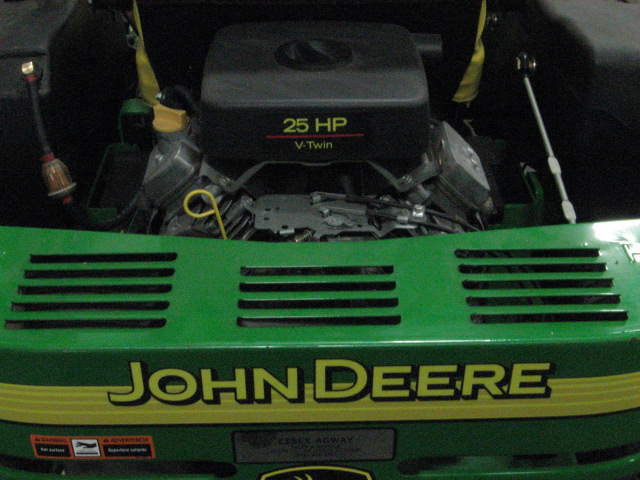 2004 John Deere Z-Trak 757 Zero Turn Mower Only 108 Hrs 7
