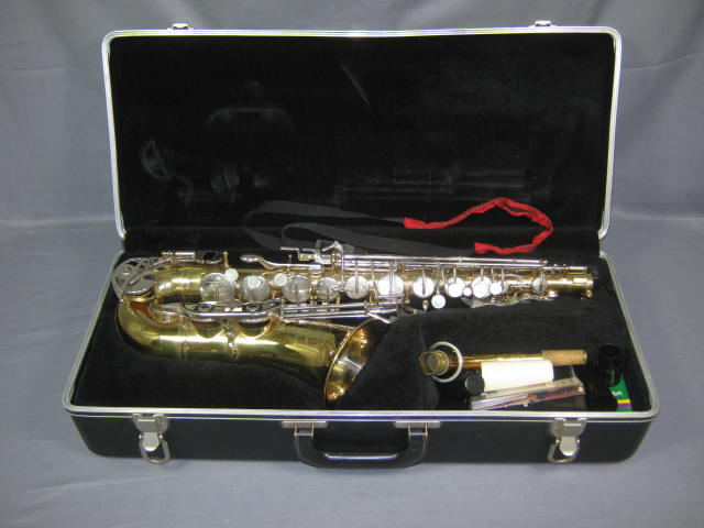 Selmer Bundy II Alto Student Saxophone Sax W/ Case NR!