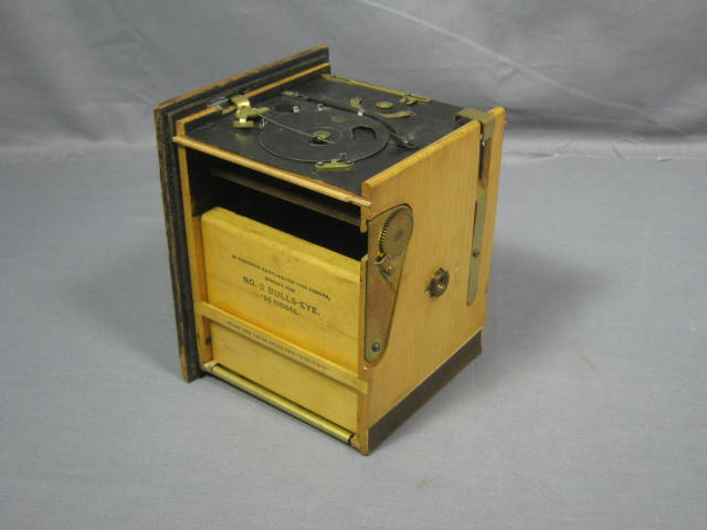 Antique Kodak No. 2 Bullseye Box Camera 1896 Model NR! 5