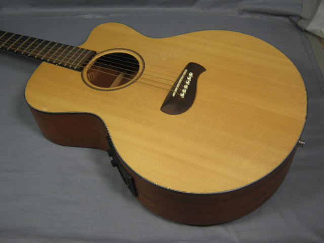 Tacoma EM9C Acoustic Electric Guitar Fishman Prefix+ NR 1