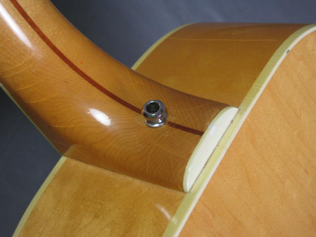 Guild F40 BLD Blond Acoustic Guitar W/ Pickup Hard Case 8