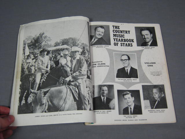 140+ 1960s Country Music Star Signed Autograph Book NR 2