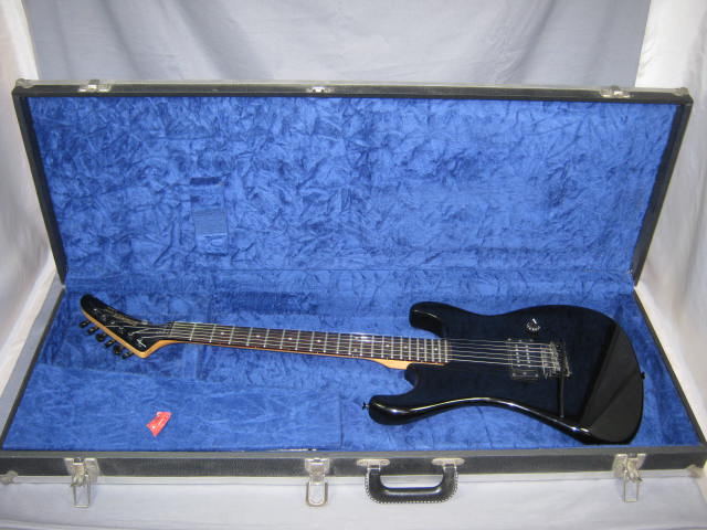 Vtg Kramer Striker 100ST Electric Guitar Hard Case +NR