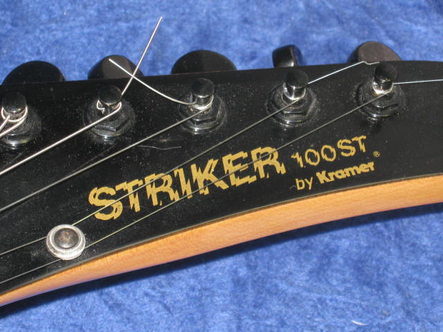Vtg Kramer Striker 100ST Electric Guitar Hard Case +NR 4