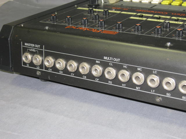RARE Vtg Roland TR-808 Analog Drum Machine W/ Manual NR 5