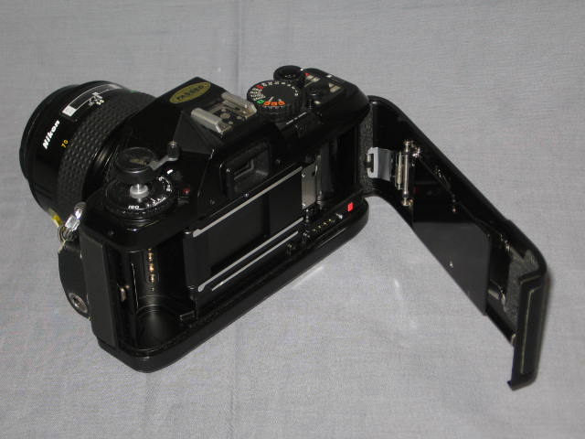 Nikon N2020 Camera AF Nikkor 70-210mm 35-70mm Zoom Lens 9