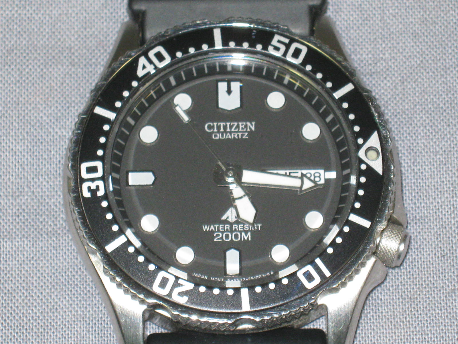 Mens Citizen Promaster Quartz Diver Watch 200M W/ Band