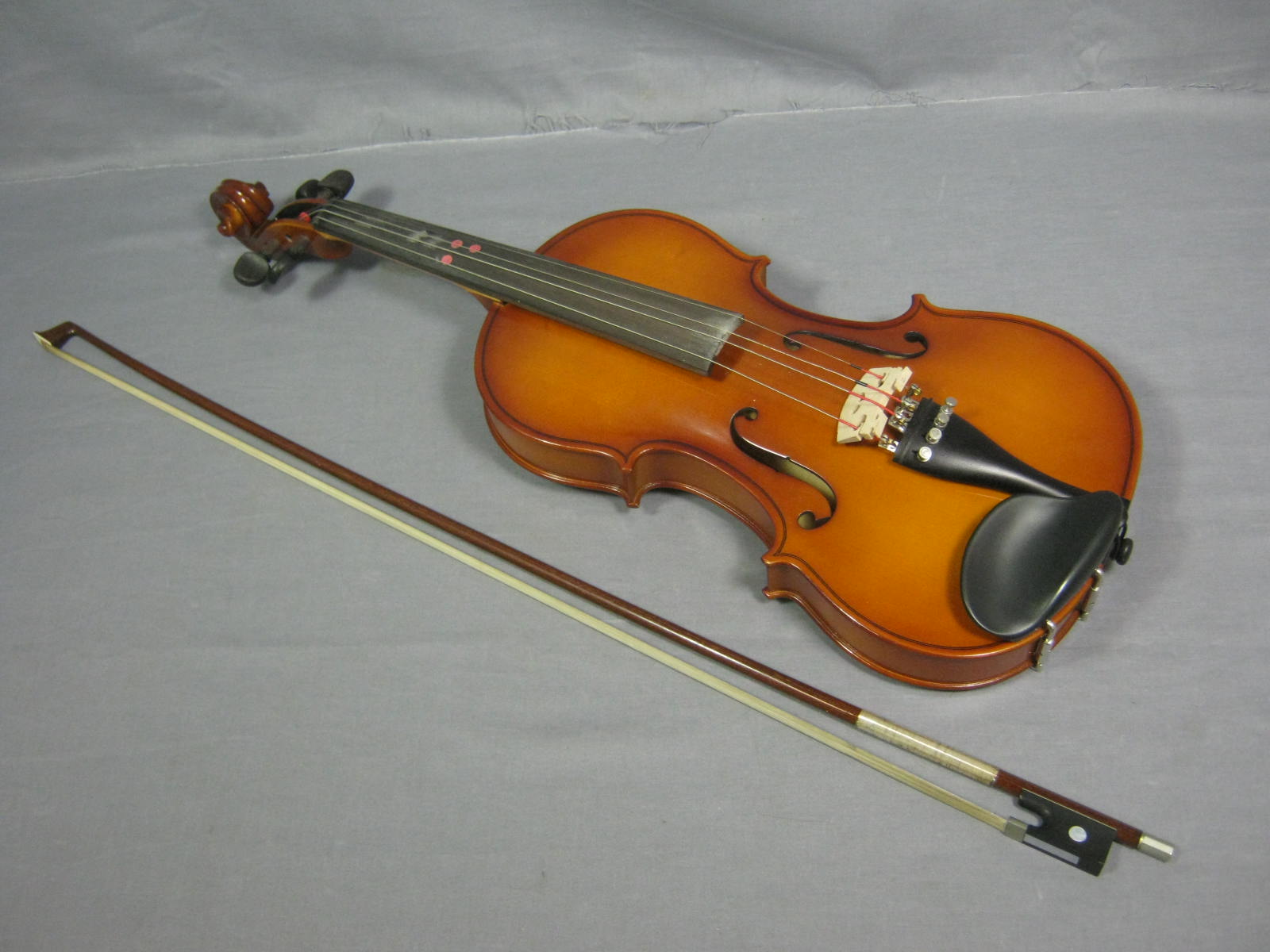 2001 Lewis Laurel 101 4/4 Student Violin W/ Bow + Case 1