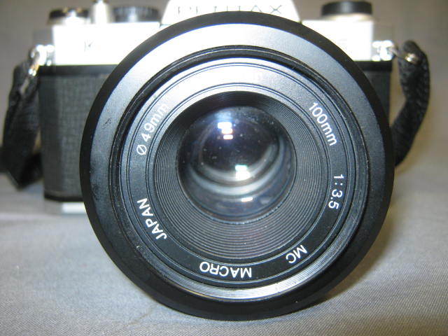 Pentax K1000 SE 35mm Film Camera Vivitar Macro Lens NR 2