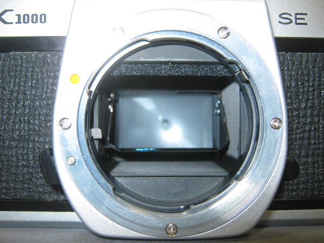 Pentax K1000 SE 35mm Film Camera Vivitar Macro Lens NR 3