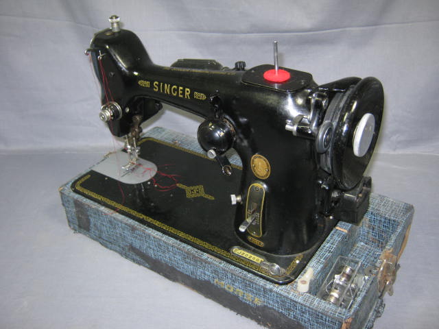 Vtg Antique Singer 206K Zig Zag Sewing Machine W/ Case 1