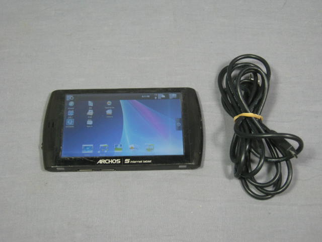 Archos 5 16GB Internet Tablet W/ Android + USB Cable NR