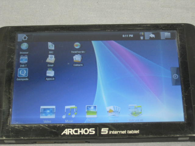 Archos 5 16GB Internet Tablet W/ Android + USB Cable NR 1