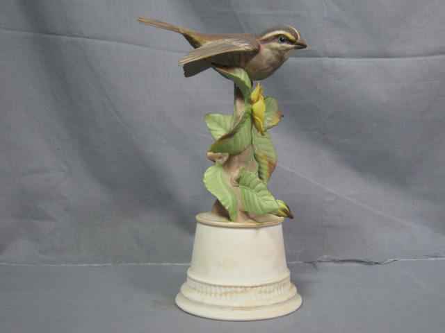 Boehm White Throated Sparrow Bird Figurine 430-P NO RES 2