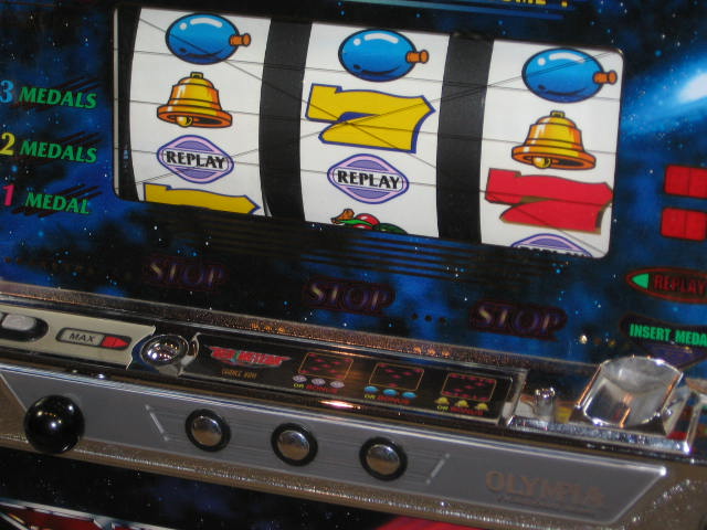 Olympia Red Meteor Pachislo Casino Slot Machine +Tokens 3