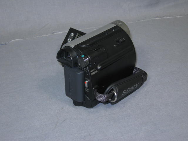 Sony Handycam DCR-HC52 MiniDV Video Camcorder LowePro + 5