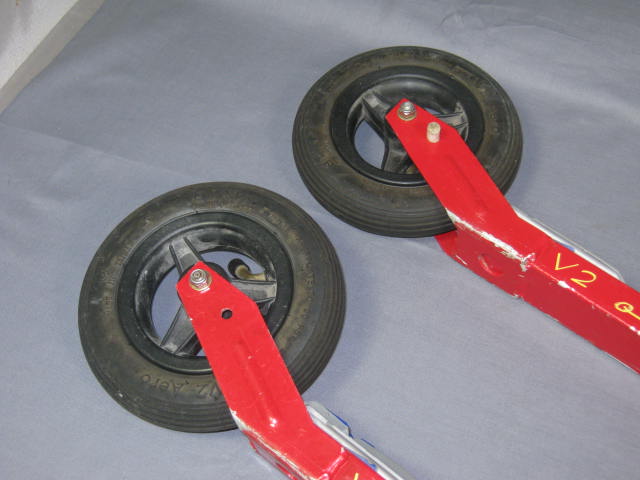 Red V2 Aero Roller Skis W/ Rottefella Bindings Used NR! 2