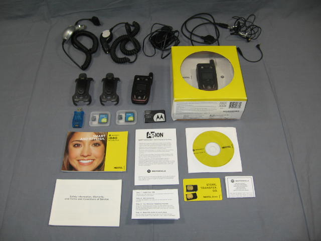 2 Nextel Motorola i880 Camera Cell Phones 2 2GB Cards +