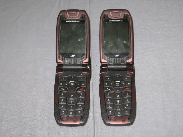 2 Nextel Motorola i880 Camera Cell Phones 2 2GB Cards + 3
