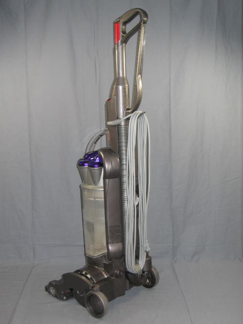 Dyson DC17 Absolute Animal Bagless Upright Vacuum NR!! 3