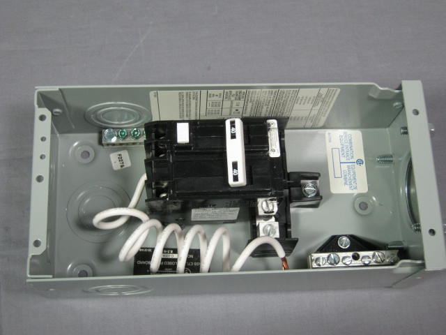 NEW Eaton Cutler-Hammer Hot Tub Panel W/ 40A Amp Ground Fault Circuit Breaker NR 3