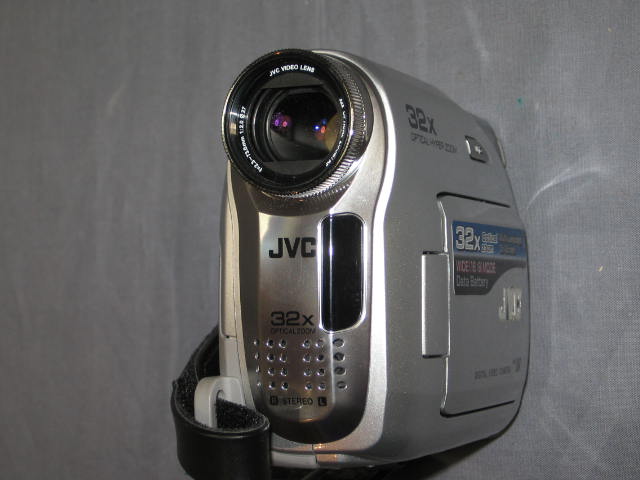 JVC GR-D350U Mini DV Digital Video Camera Camcorder NR 3