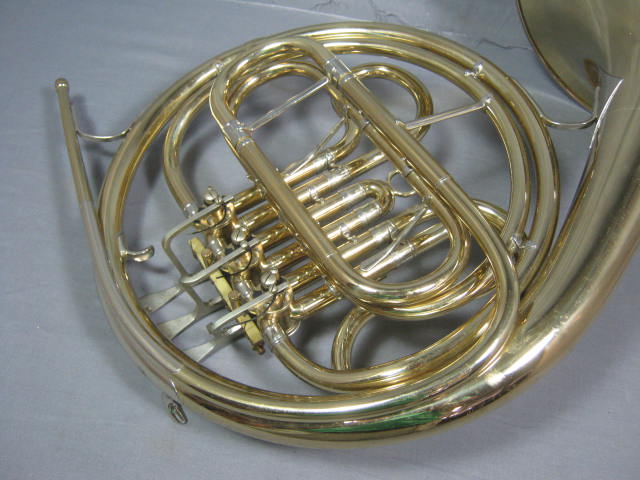 King Single French Horn W/ Conn 2 Mouthpiece Hard Case Music Holder Oil + NR! 4