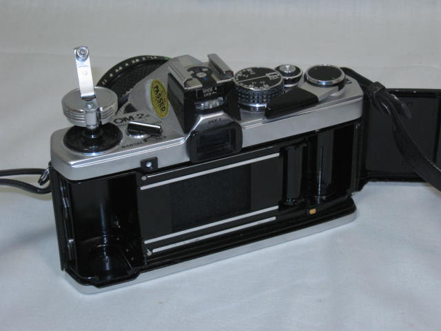 Olympus OM-2N 35mm SLR Camera 50mm 1:1.4 Zuiko Lens Winder 2 Vivitar 283 Flash + 6