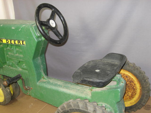 Vintage John Deere Ertl 520 Childs Pedal Toy Tractor NR 2