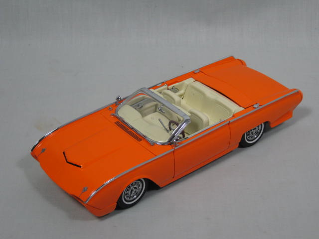 The Danbury Mint 1962 Thunderbird T-Bird Custom Diecast Car +Box Blaze Orange NR 6