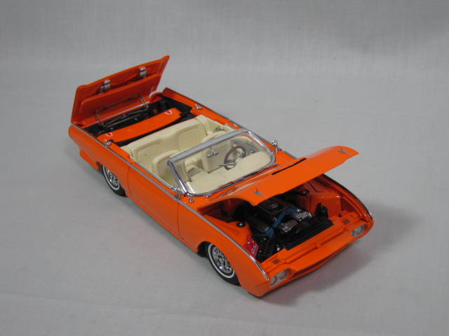 The Danbury Mint 1962 Thunderbird T-Bird Custom Diecast Car +Box Blaze Orange NR 9