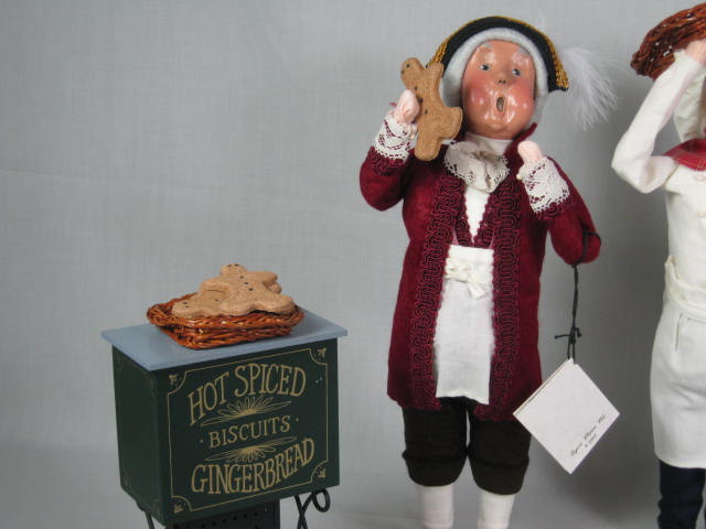Vtg Byers Choice Cries of London Vendors Gingerbread Man + Baker + Policeman Lot 1