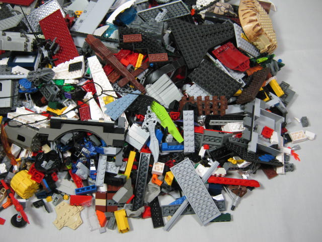 10+/- Lbs Assorted Mixed Bulk LEGO Building Blocks Parts Pieces Pcs Star Wars? + 2