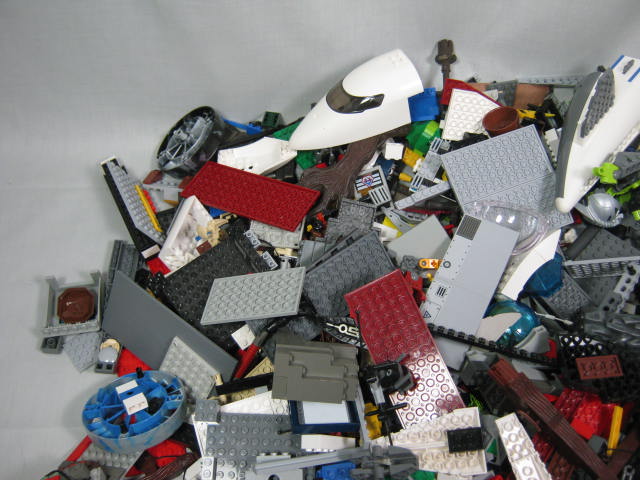 10+/- Lbs Assorted Mixed Bulk LEGO Building Blocks Parts Pieces Pcs Star Wars? + 3